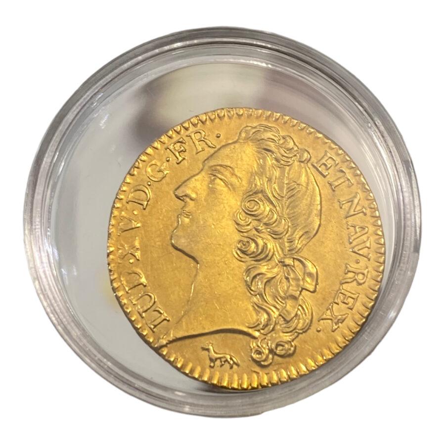LOUIS XV DIT LE BIEN AIMÉ Louis d’or aux écus ovales, tête ceinte d’un bandeau 1753 Paris