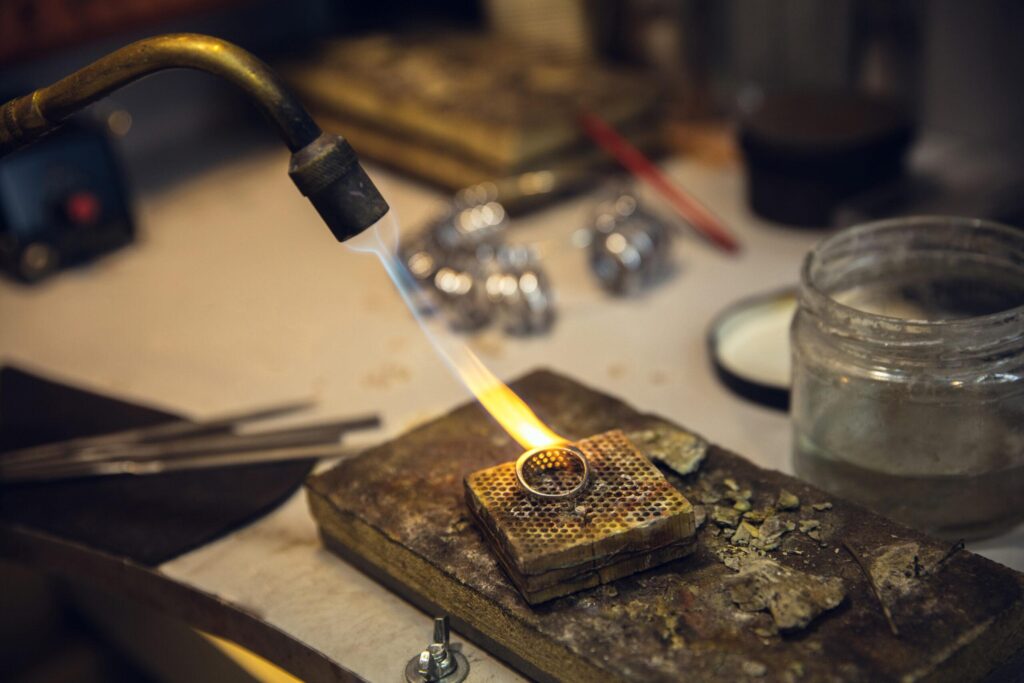 Bijoux service GOLD & SILVER FRANCE PARIS